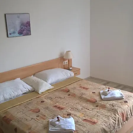 Apartamento Lilla Wellnessapartman *