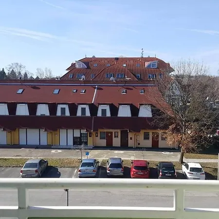 Lilla Wellnessapartman Apartamento