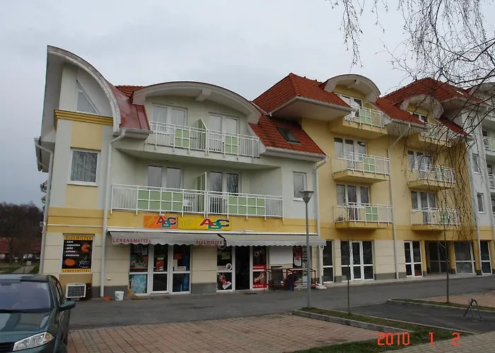 Lilla Wellnessapartman Apartman