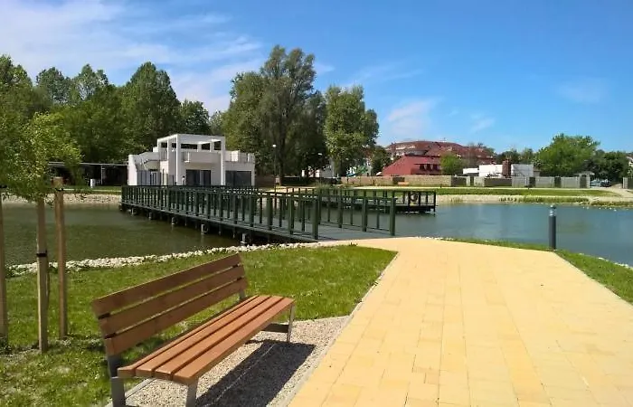 Lilla Wellnessapartman Appartamento Zalakaros